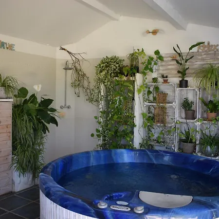 La Petite Maison De Noémie 3*